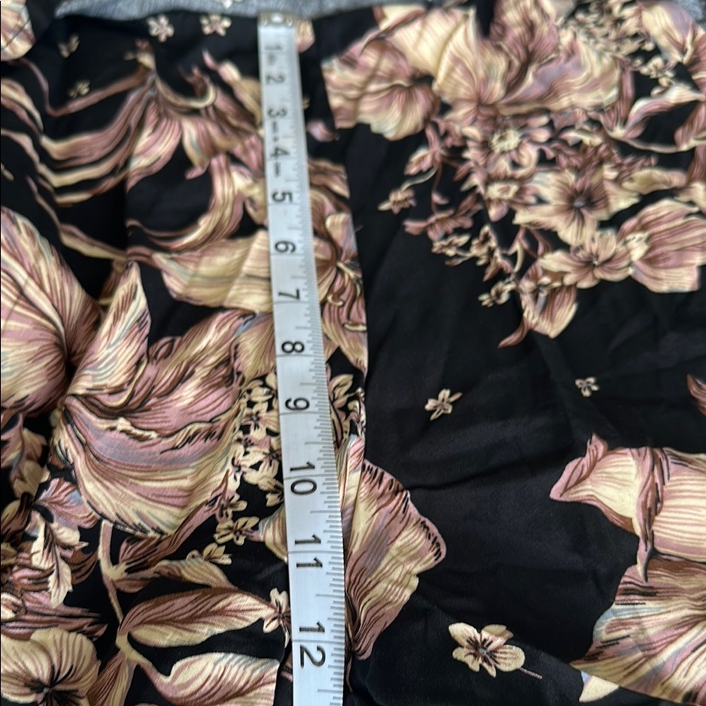 Black and Cream Ruffled Sweetheart Jumpsuit Size Small - Picture 11 of 13